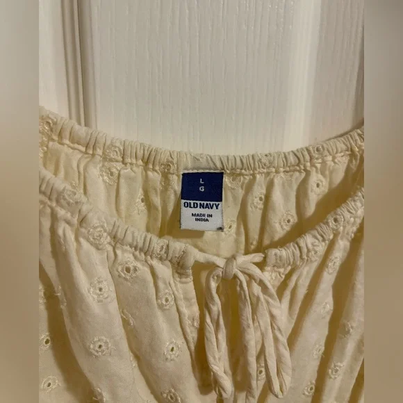Old Navy Cream Eyelet Tie-Front Style Dress - Picture 3 of 4